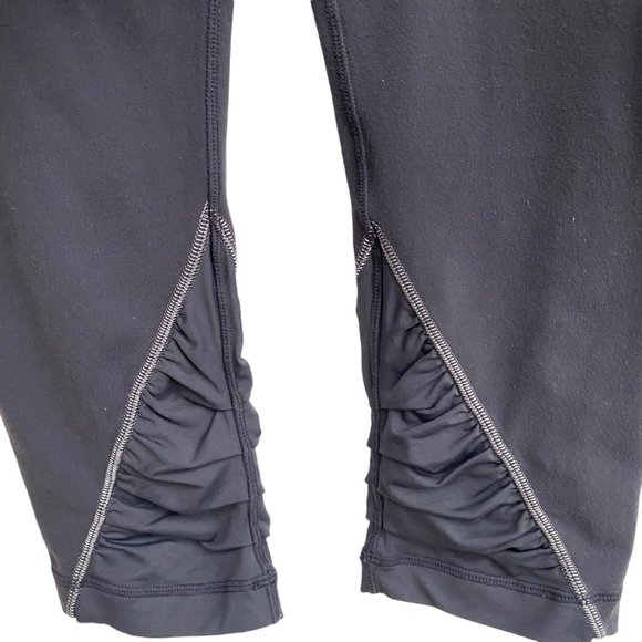 Lululemon Embrace Crop Capri Legging Women's Size 4 Gray Ruched Pin Tuck - Picture 6 of 10